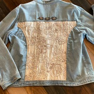 Women's Large Denim Jacket Chico's Distressed Size 2 (Medium)